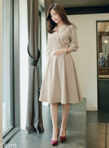 上班穿什么衣服好看？輕松成為職場麗人