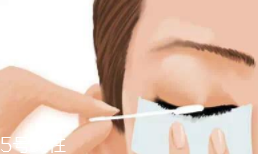 卸眼妝眼睛刺痛怎么辦？5款溫和不刺激的眼部卸妝推薦