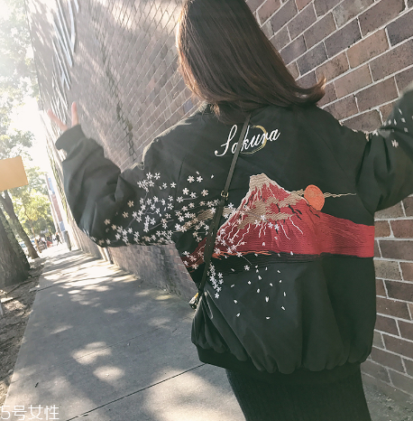 2022年新款棒球服？打造早春休閑風(fēng)