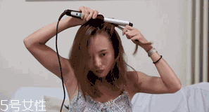 復古卷發(fā)什么顏色好看？小卷發(fā)黑色顯老