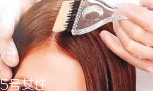 自己染發(fā)怎么染均勻？4個(gè)步驟讓你秒懂染發(fā)DIY