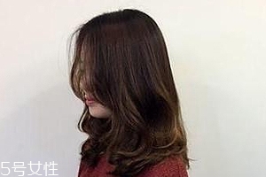 燙發(fā)水能維持多久？3個月左右