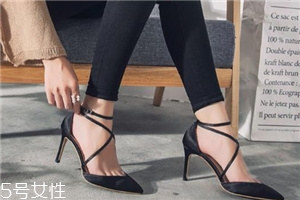 高跟鞋開膠了怎么辦？高跟鞋脫膠這樣處理
