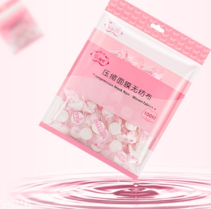 面膜紙泡什么最補水？
