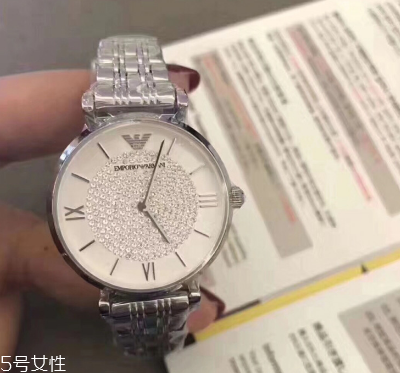 armani阿瑪尼滿天星手表是機械表嗎？