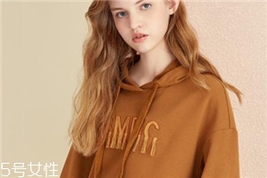 今年流行什么款式衛(wèi)衣？春日造型全靠它