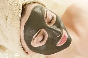 粘土面膜有幾種？高嶺土是最常見的清潔面膜成分