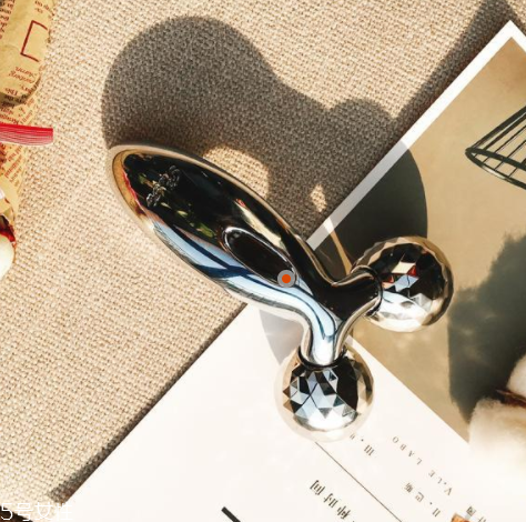經常熬夜用什么精華？3款實力派養(yǎng)出嫩膚新境界