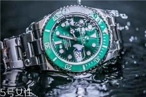 勞力士綠水鬼怎么調(diào)時間_日期？
