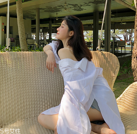 襯衫前面怎么塞進褲子？教你襯衫塞一半的穿法