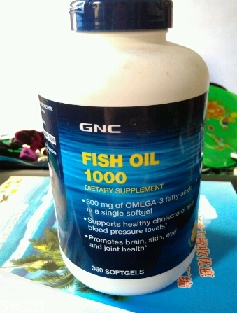 gnc魚油一天吃幾粒？gnc魚油飯前還是飯后吃