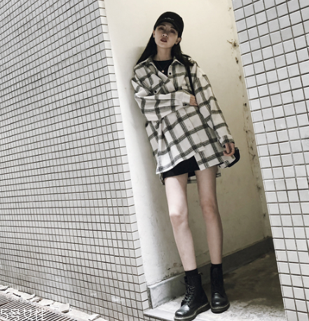 襯衫里面要穿衣服嗎？要看襯衫的面料顏色