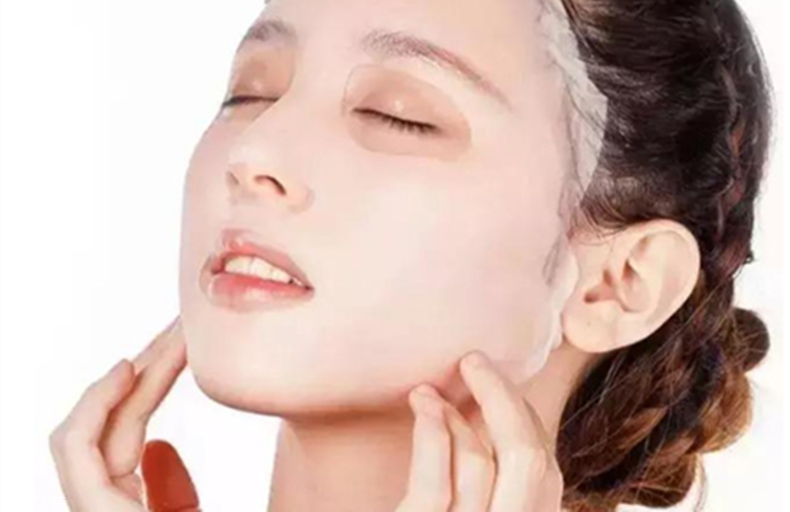 護膚水用了臉上刺痛怎么回事？這3點是關(guān)鍵