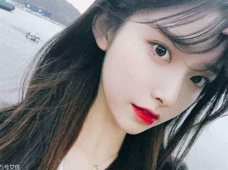 什么顏色的眼影顯白？這三種色號誰涂誰白