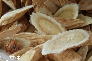 黃芪是甘草嗎？不是一種東西