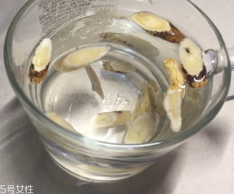 黃芪是甘草嗎？不是一種東西