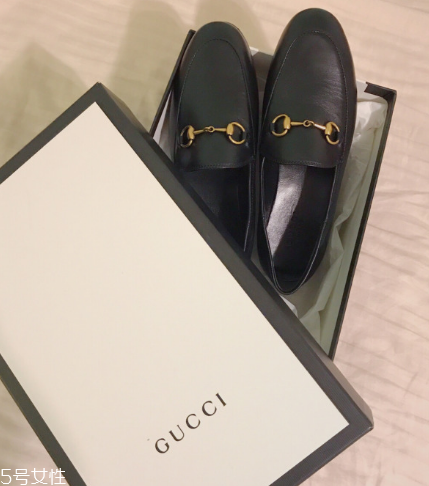 gucci樂福鞋偏碼嗎？最舒適的平底鞋