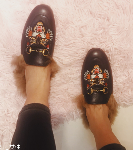 gucci拖鞋是什么毛？明星人手一雙