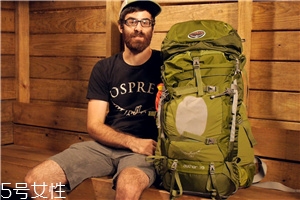 osprey和始祖鳥(niǎo)哪個(gè)好？戶(hù)外背包品牌pk