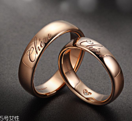婚戒可以戴右手嗎？沒(méi)有明確的規(guī)定