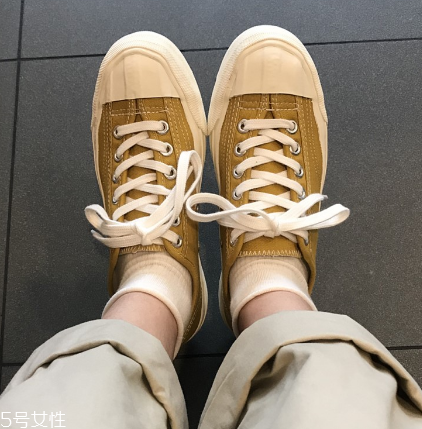 帆布鞋和板鞋有什么區(qū)別？帆布鞋板鞋大對比