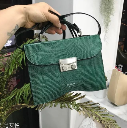 saddler seoul是什么牌子？終于不用撞包了