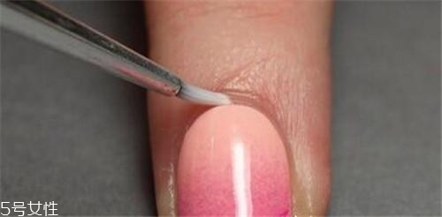 可撕指甲油哪個牌子好？女神都愛的六款健康指甲油