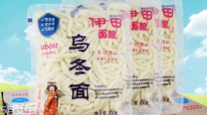 烏冬面是什么做的？