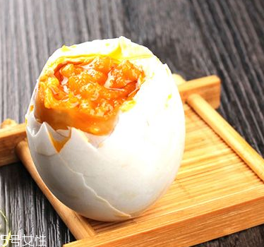 咸鴨蛋是腌制食品嗎？做法是腌制