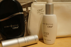 clarisonic opal科萊麗超聲波眼部導(dǎo)入儀怎么用？眼部小熨斗