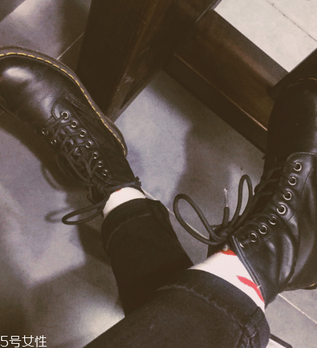 dr.martens 1460多少錢？馬丁靴最經(jīng)典的款式