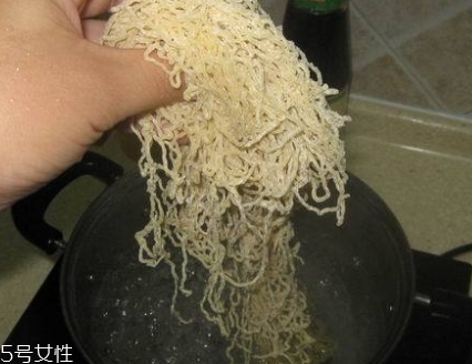 云吞面怎么煮好吃？廣東特色小吃