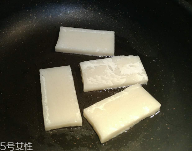 椰子油是怎么做的？從椰肉里提取