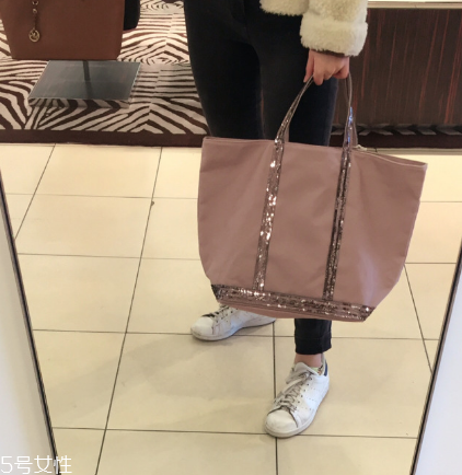 vanessa bruno是什么牌子？小眾愛好者的天堂
