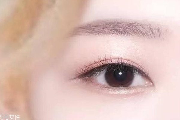 第一次用眼霜用什么好？眼部衰老從此不復(fù)存在