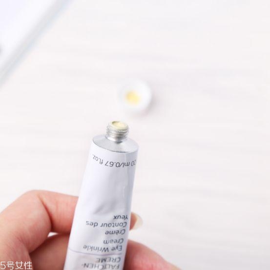 第一次用眼霜用什么好？眼部衰老從此不復(fù)存在