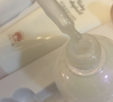 紅色小象和袋鼠媽媽哪個(gè)好？