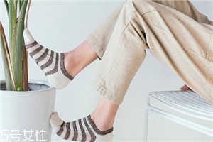 襪子破洞了要怎么處理？破洞了要及時(shí)縫