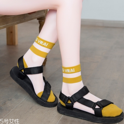 襪子發(fā)白怎么處理？這樣就能解決了