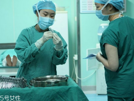 麻藥入眼了怎么辦？需慎重處理