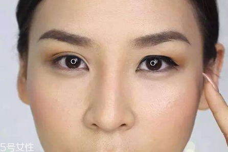 內(nèi)眼線(xiàn)怎么卸妝 畫(huà)內(nèi)眼線(xiàn)產(chǎn)品推薦