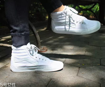 小白鞋洗了變黃怎么辦？小白鞋越洗越黃補救方法