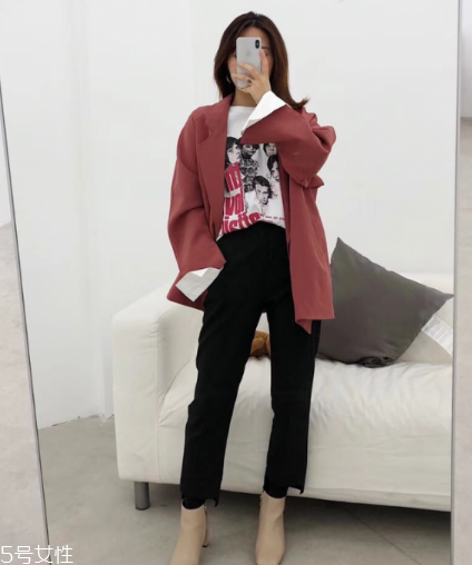 襯衫和t恤衫怎么搭配？襯衫和t恤衫搭配圖片