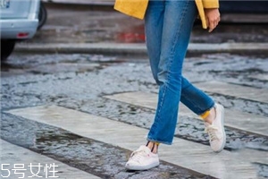 小白鞋鞋邊臟了怎么辦？小白鞋鞋邊臟了這樣洗