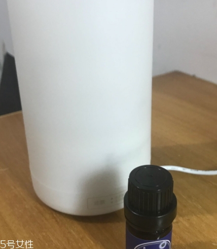 玫瑰精油可以去斑嗎？玫瑰精油怎么祛斑