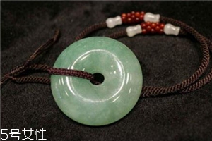 翡翠可以用牙膏清洗嗎？翡翠用牙膏洗好嗎