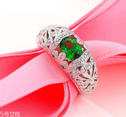 碧璽戒指面劃痕怎么辦？碧璽戒指劃痕修復(fù)方法