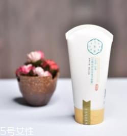 百雀羚三生花玫瑰系列怎么樣？三生花玫瑰花釀潤妍系列評測