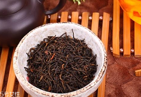祁門(mén)紅茶什么時(shí)候上市 祁門(mén)紅茶采摘時(shí)間