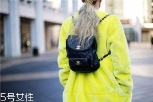 今年流行什么樣的雙肩包？2022最流行的雙肩包